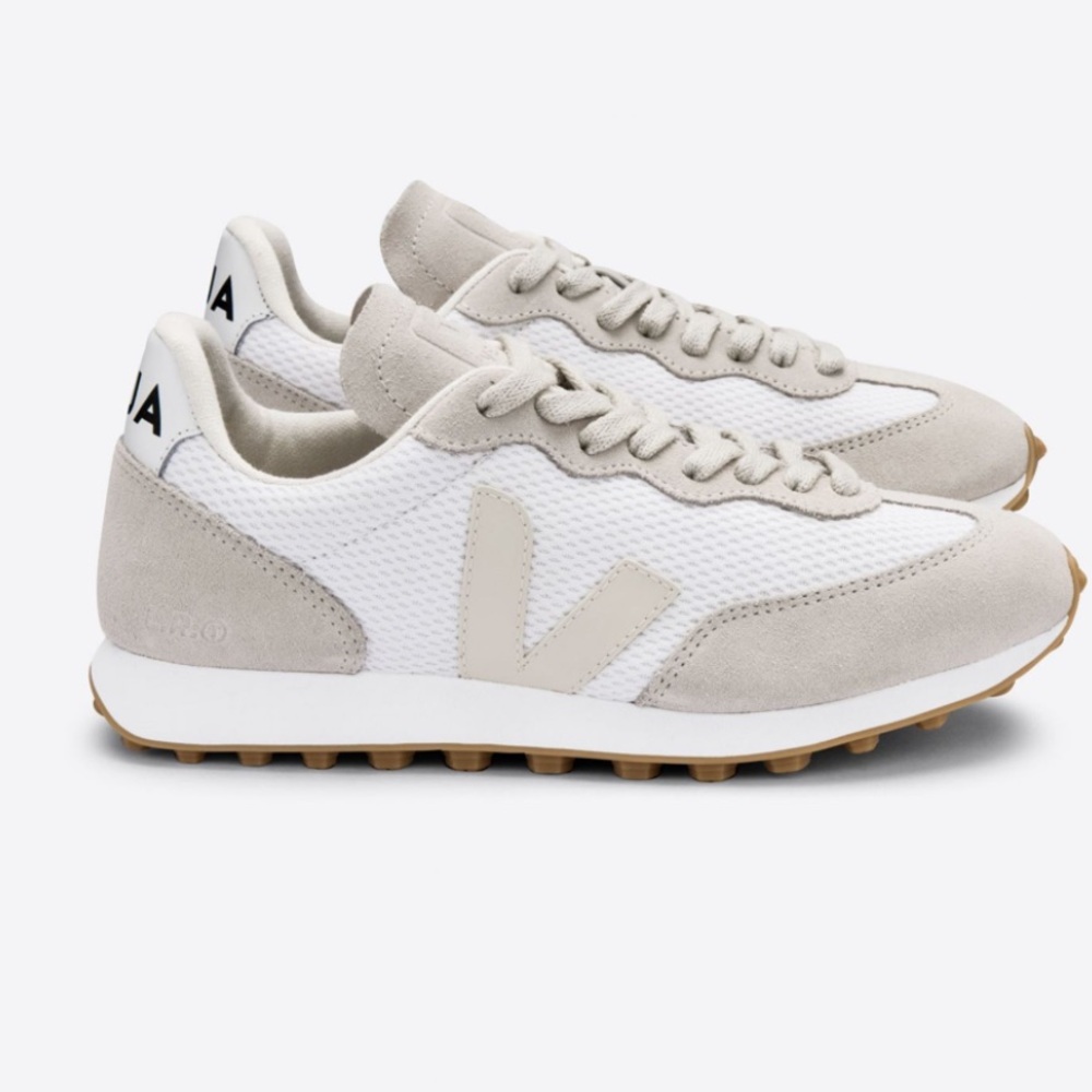 VEJA Rio Bronco Low Top Sneakers